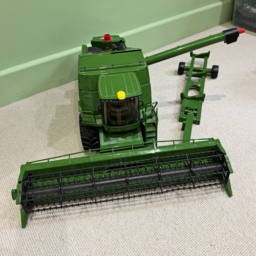 John deere buder green plastic - deere,